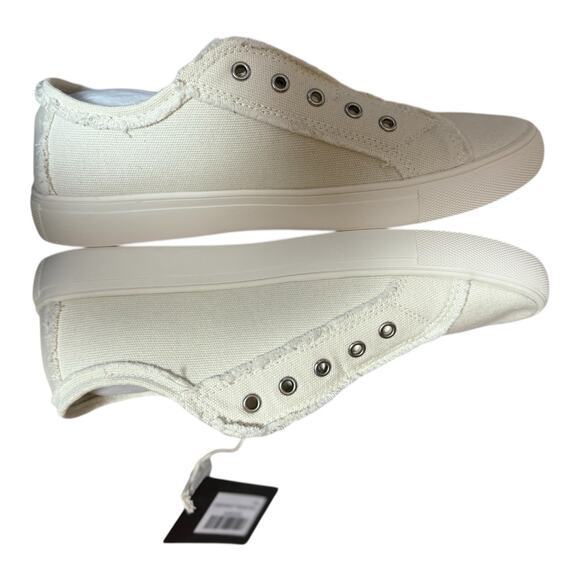 Montana West Aztec Embroidered Canvas Slip On Sneakers Women's Size 9 NIB - Picture 3 of 9